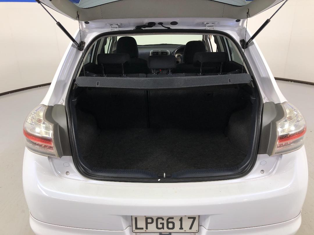 Photo '14' of Toyota Blade