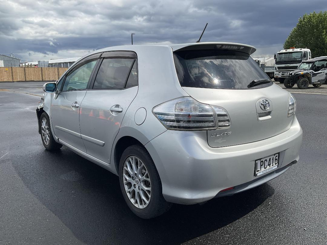 Photo '4' of Toyota Blade Photo '4' of Toyota Blade