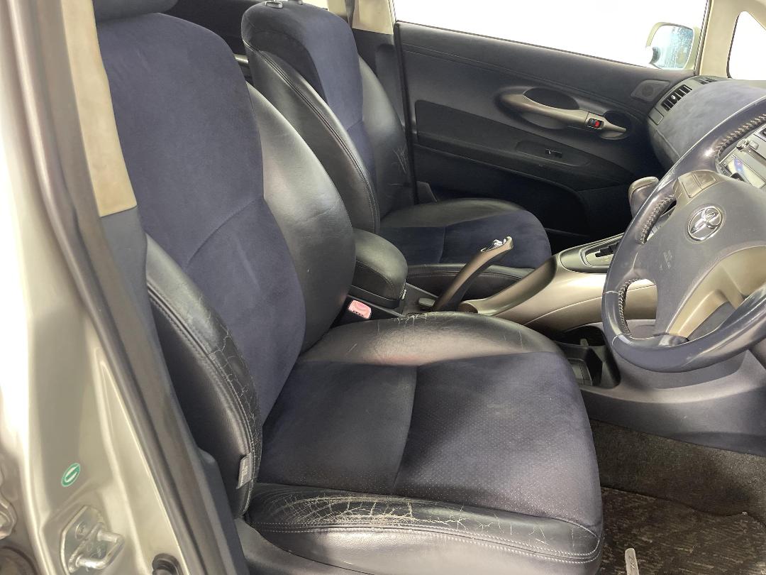 Photo '16' of Toyota Blade