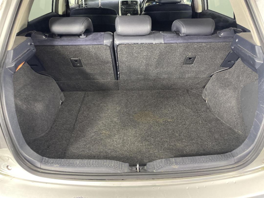 Photo '14' of Toyota Blade