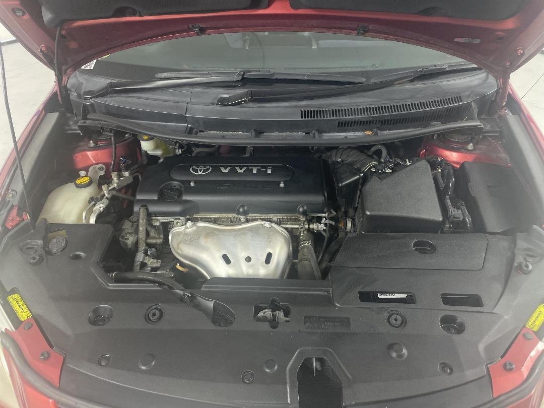 Photo '13' of Toyota Blade Photo '13' of Toyota Blade