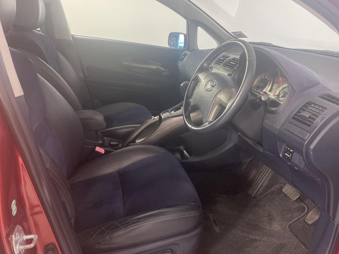 Photo '16' of Toyota Blade Photo '16' of Toyota Blade