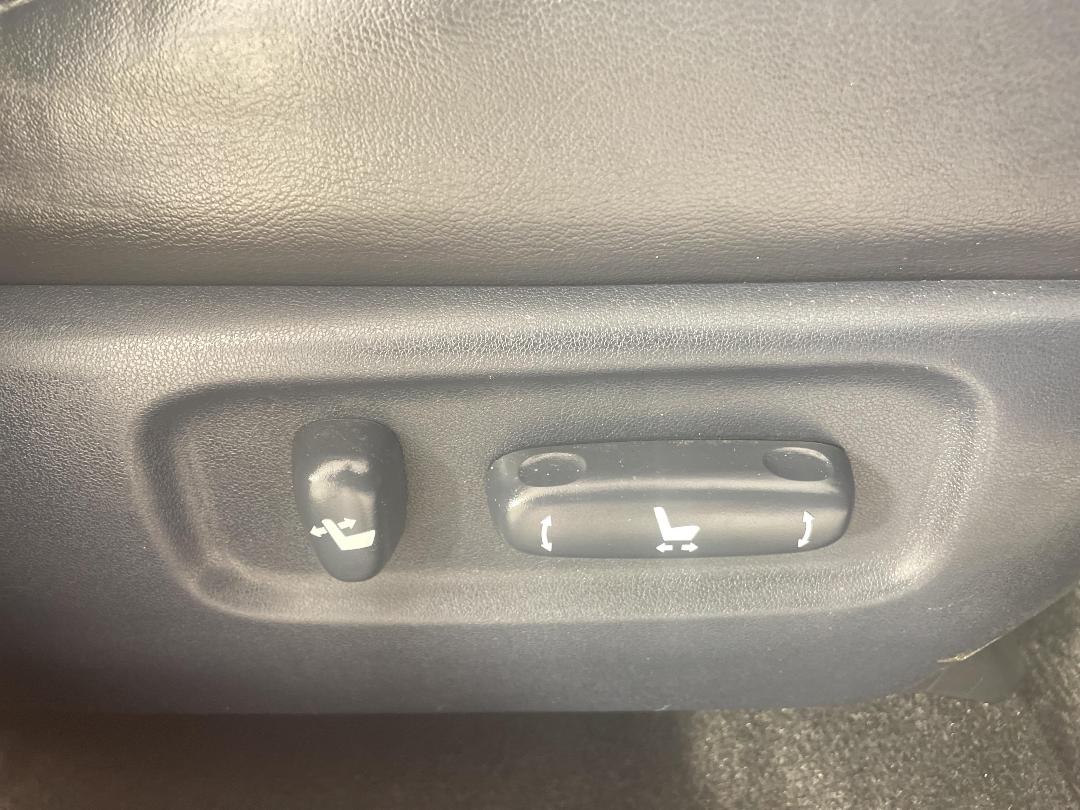 Photo '23' of Toyota Blade Photo '23' of Toyota Blade