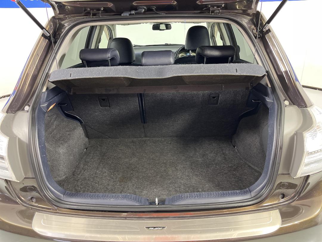 Photo '14' of Toyota Blade