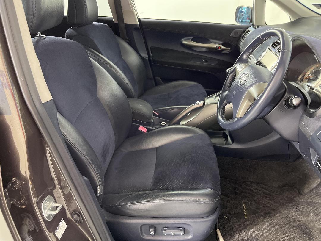 Photo '16' of Toyota Blade