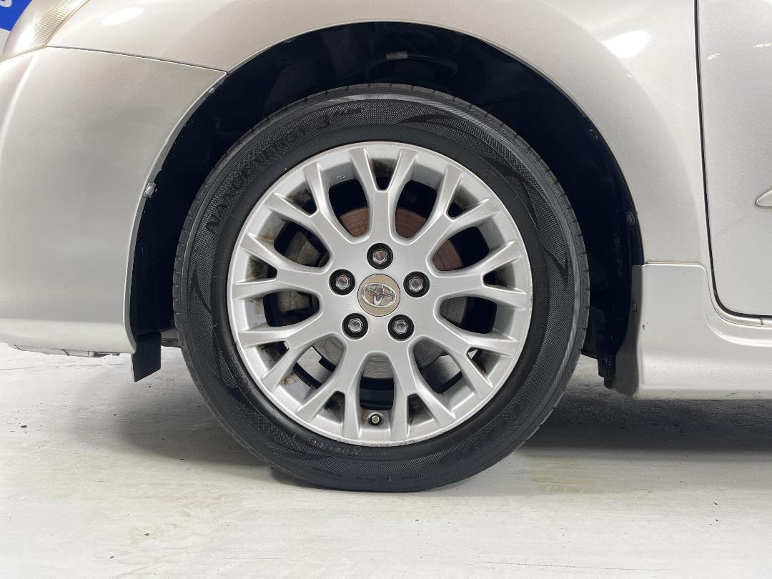 Photo '10' of Toyota Blade