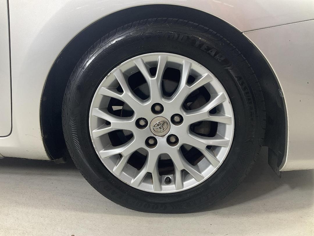 Photo '9' of Toyota Blade Photo '9' of Toyota Blade