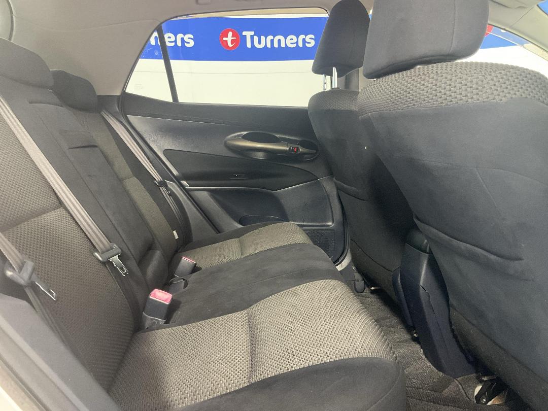 Photo '20' of Toyota Blade Photo '20' of Toyota Blade