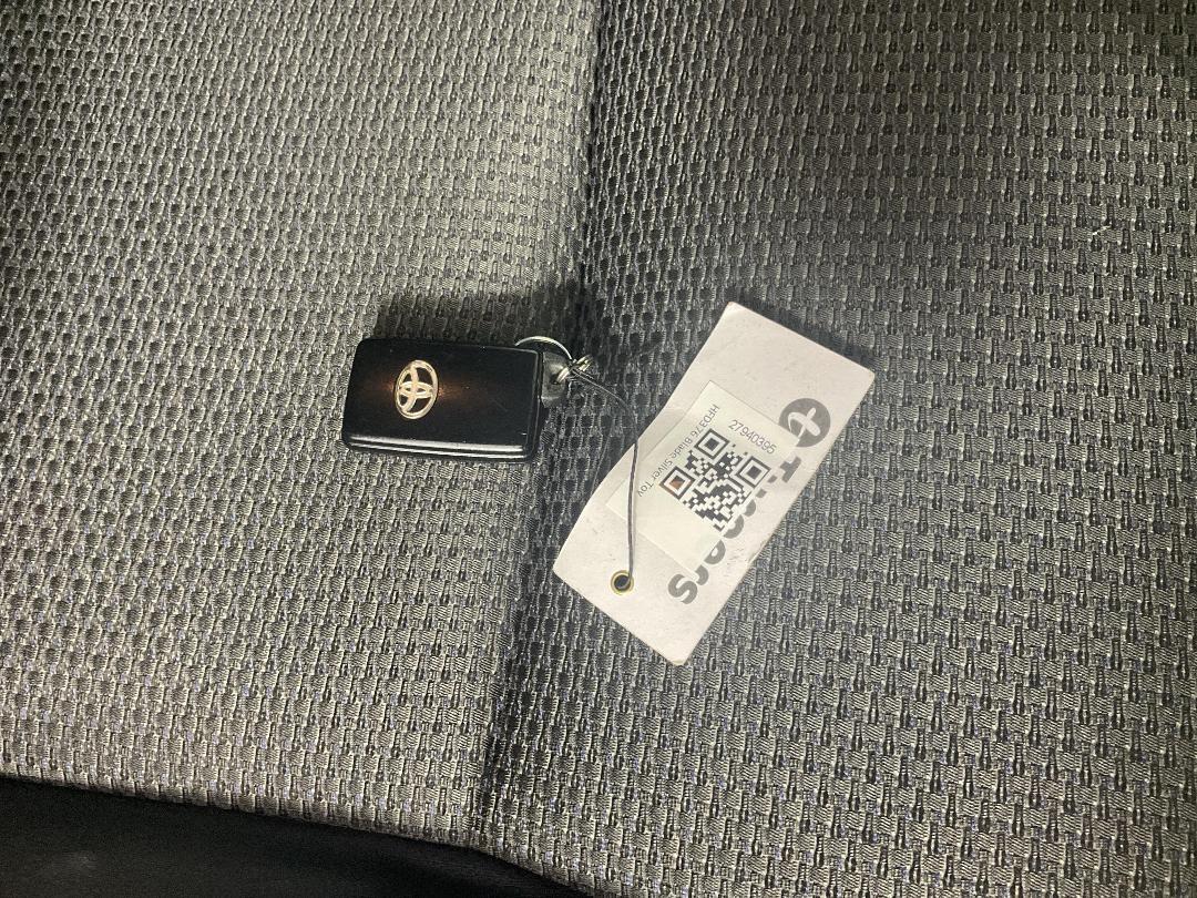 Photo '22' of Toyota Blade Photo '22' of Toyota Blade