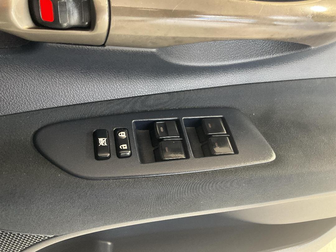 Photo '29' of Toyota Blade Photo '29' of Toyota Blade