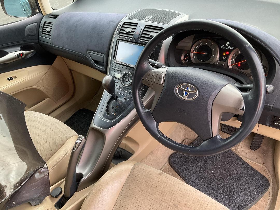 Photo '11' of Toyota Blade Photo '11' of Toyota Blade