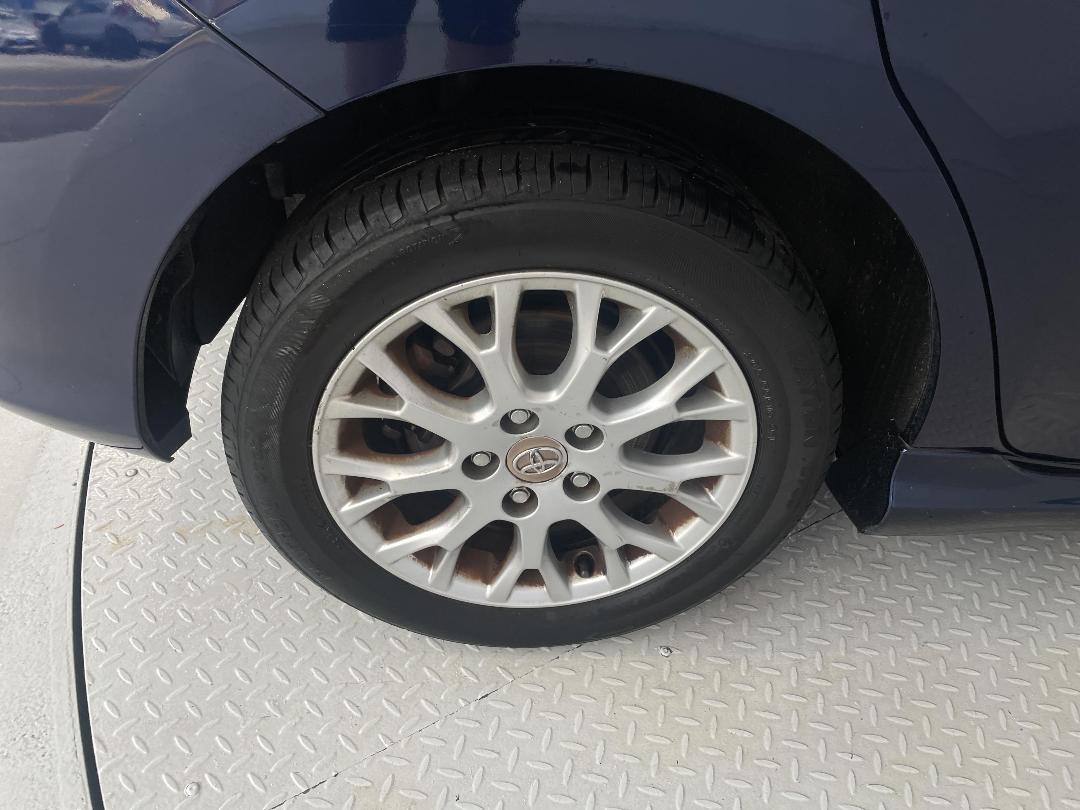 Photo '12' of Toyota Blade