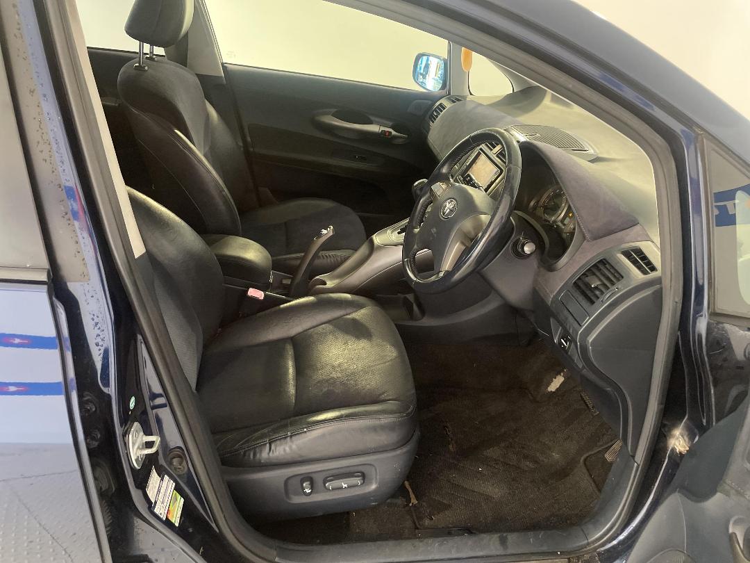 Photo '16' of Toyota Blade