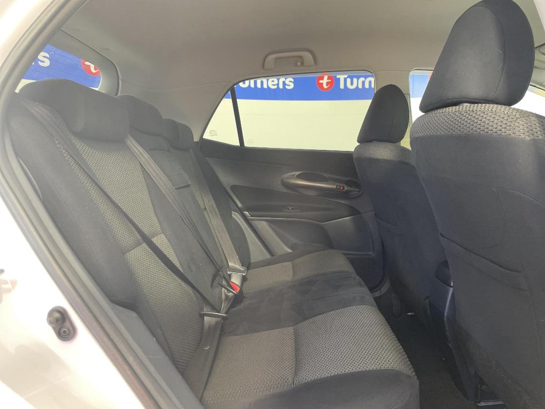 Photo '20' of Toyota Blade Photo '20' of Toyota Blade