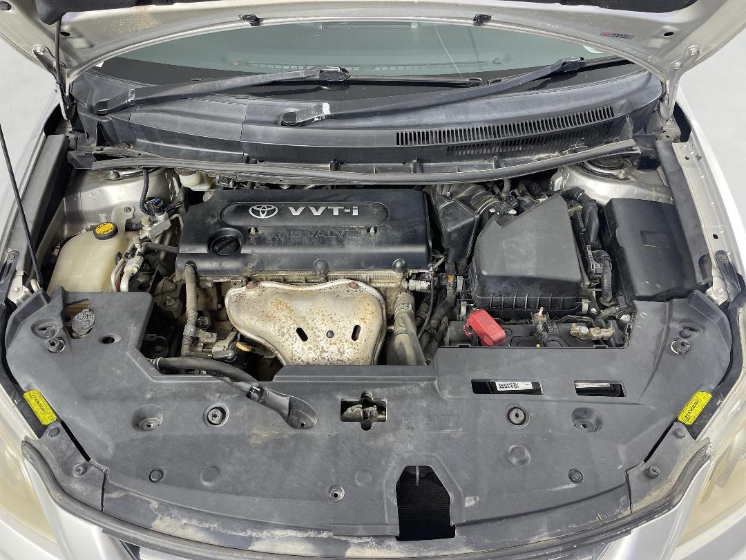 Photo '13' of Toyota Blade Photo '13' of Toyota Blade