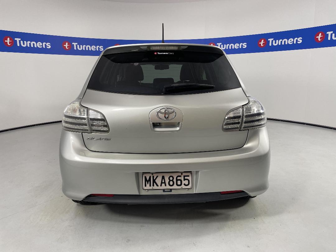 Photo '6' of Toyota Blade Photo '6' of Toyota Blade