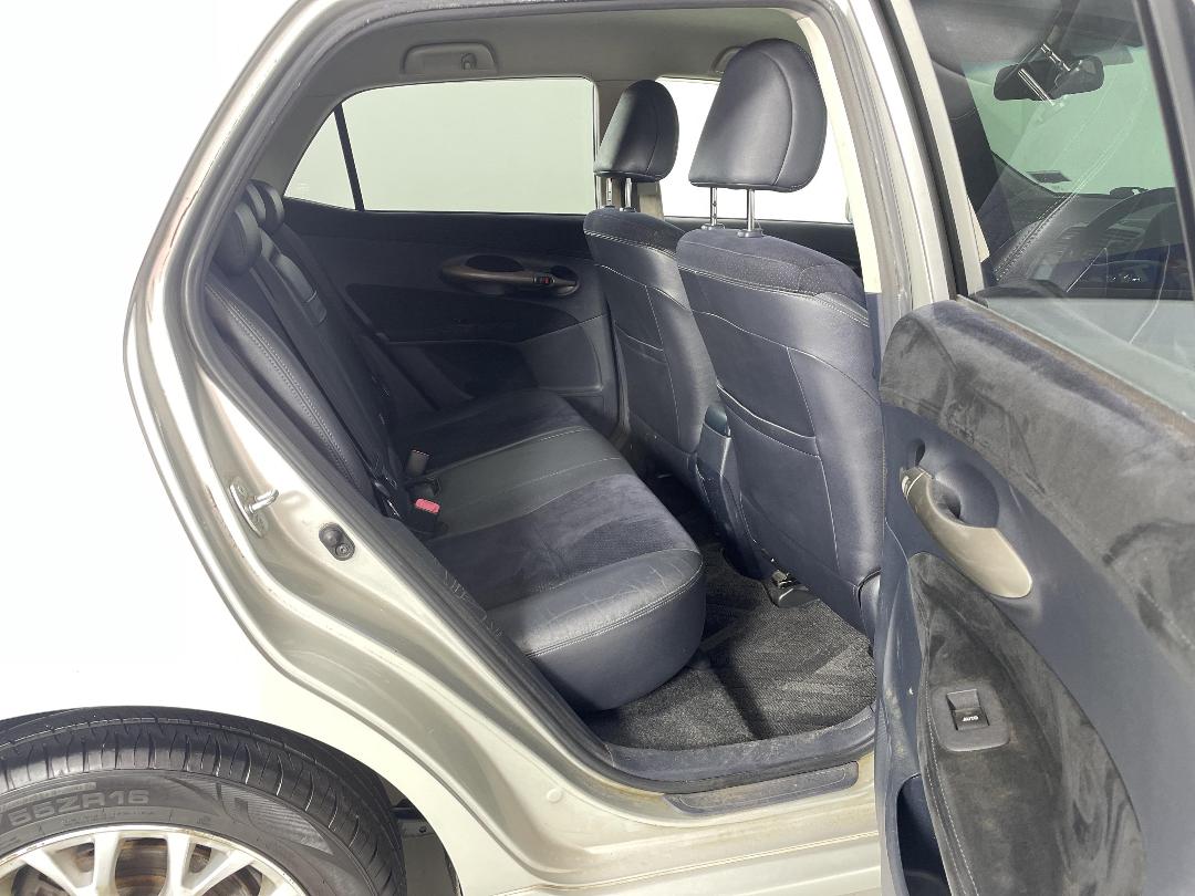 Photo '20' of Toyota Blade Photo '20' of Toyota Blade