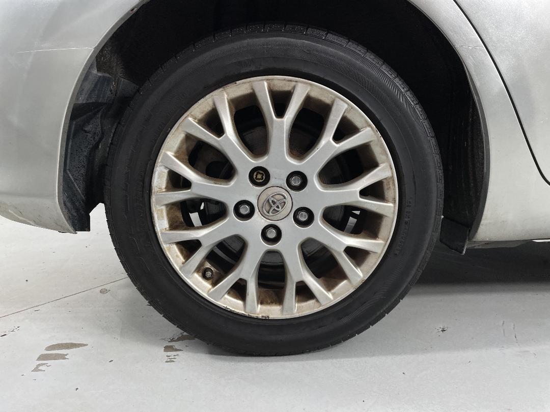 Photo '12' of Toyota Blade