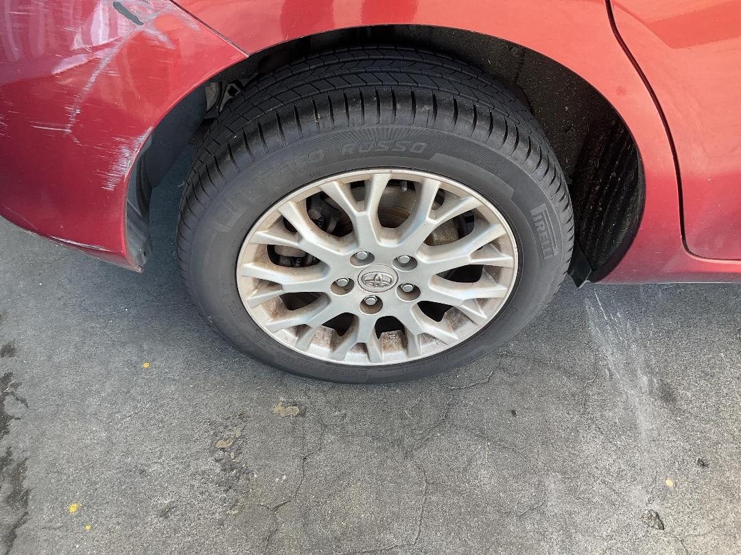 Photo '16' of Toyota Blade Photo '16' of Toyota Blade