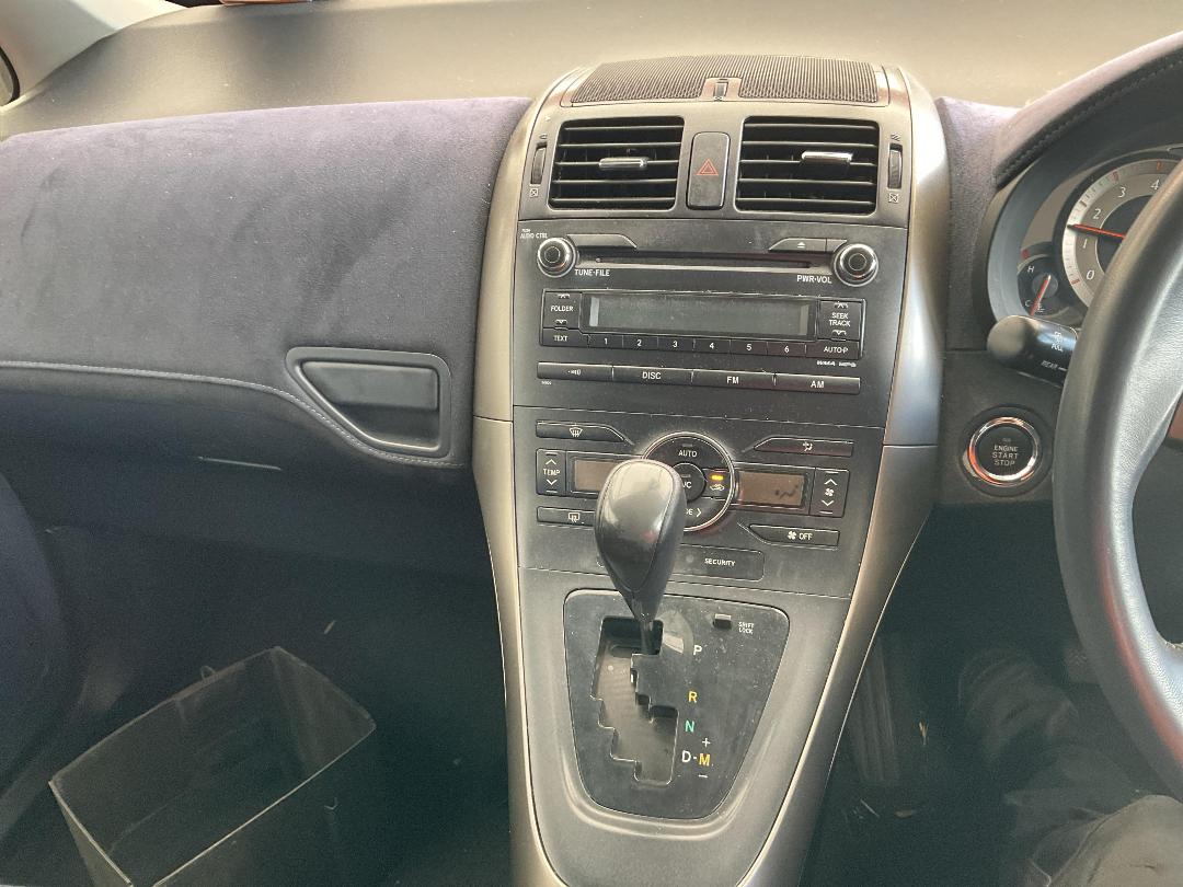 Photo '23' of Toyota Blade Photo '23' of Toyota Blade