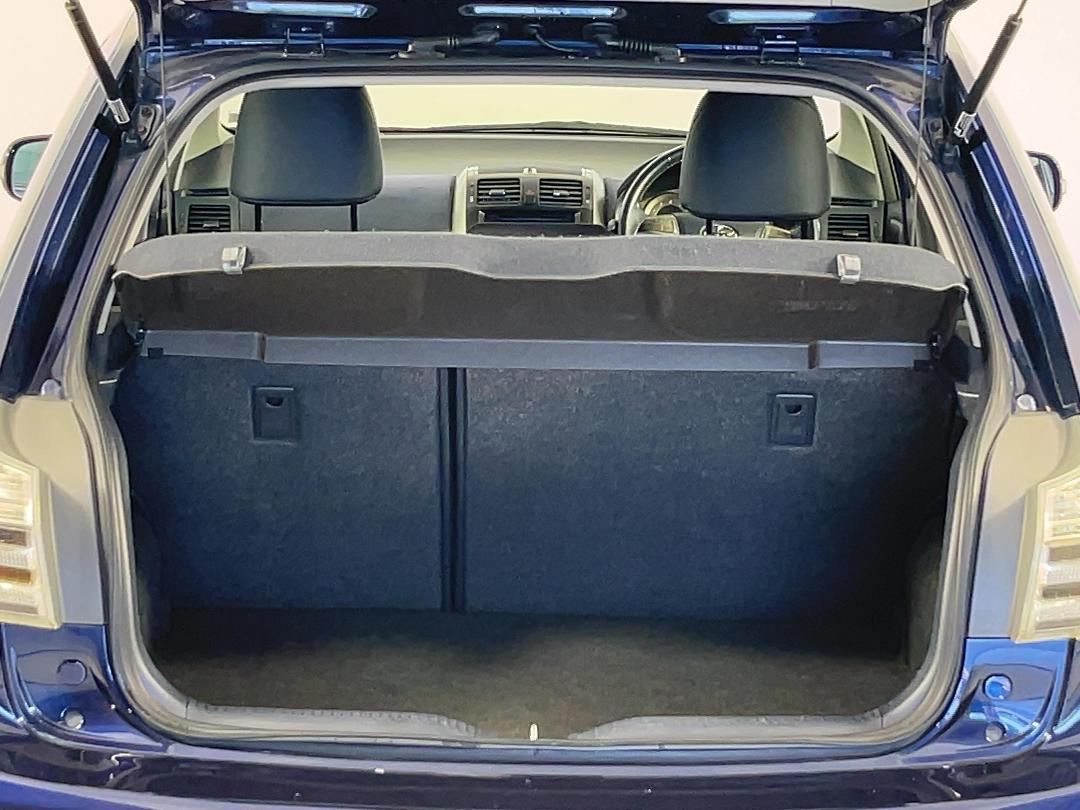 Photo '14' of Toyota Blade