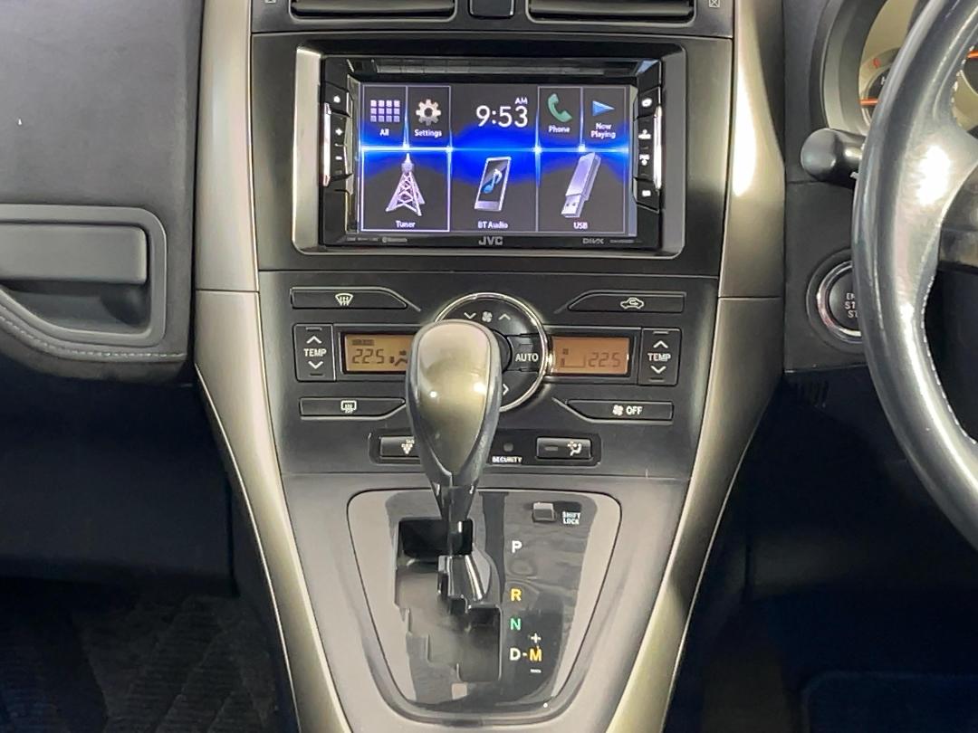 Photo '18' of Toyota Blade