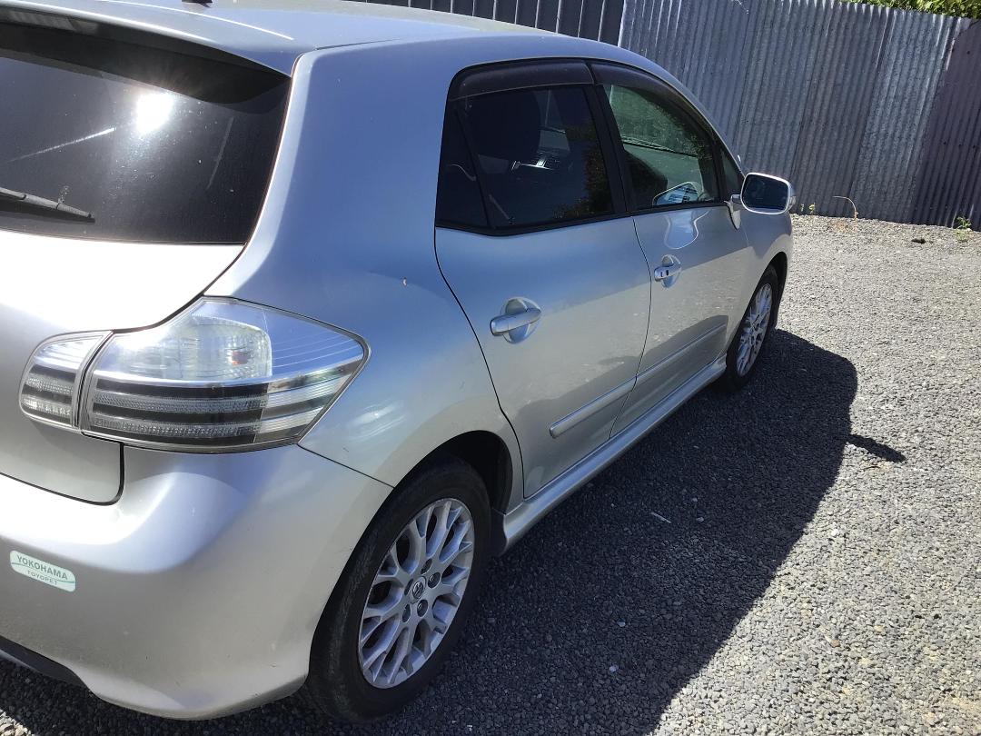 Photo '5' of Toyota Blade Photo '5' of Toyota Blade