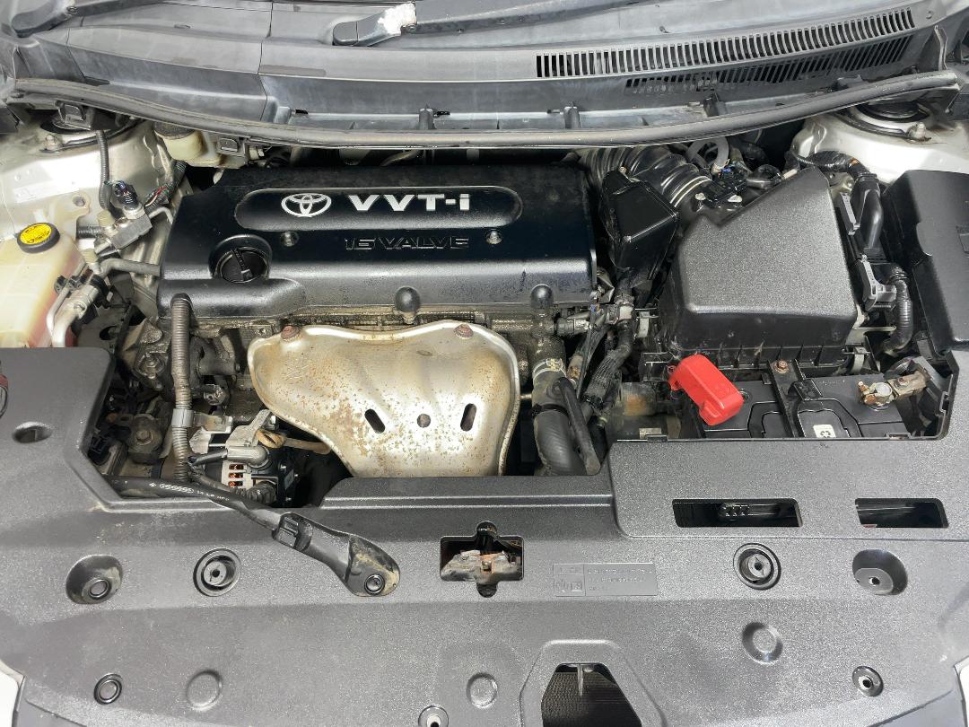 Photo '13' of Toyota Blade Photo '13' of Toyota Blade