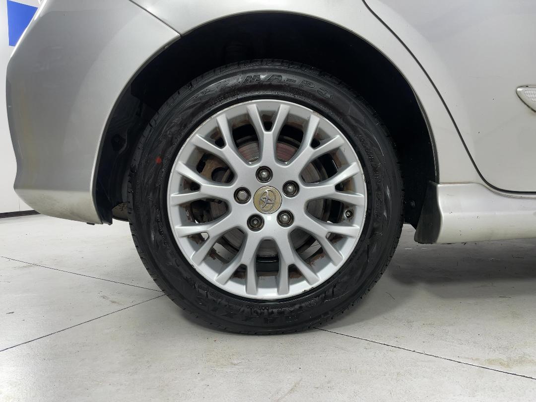 Photo '12' of Toyota Blade Photo '12' of Toyota Blade