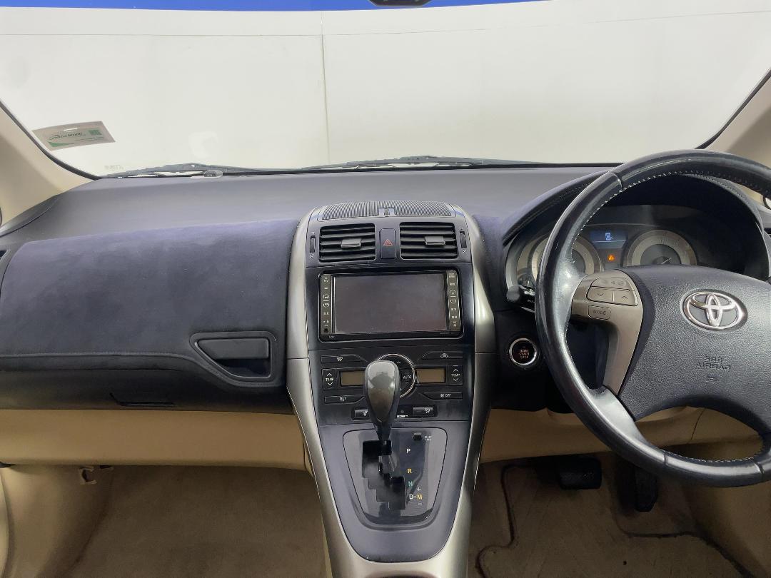 Photo '17' of Toyota Blade Photo '17' of Toyota Blade