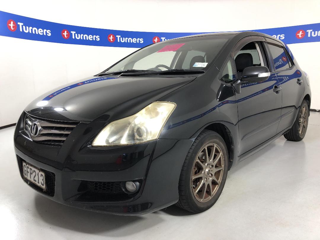 Photo '4' of Toyota Blade Photo '4' of Toyota Blade