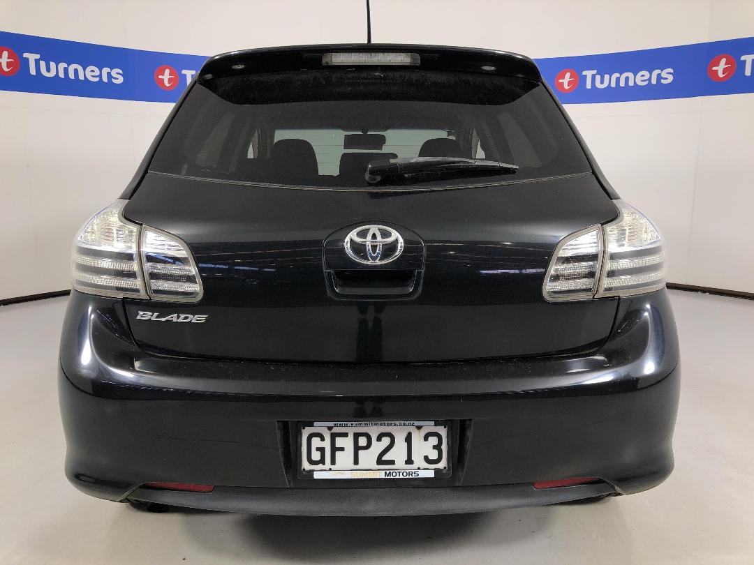 Photo '9' of Toyota Blade Photo '9' of Toyota Blade