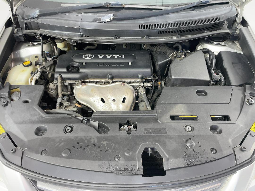 Photo '13' of Toyota Blade Photo '13' of Toyota Blade