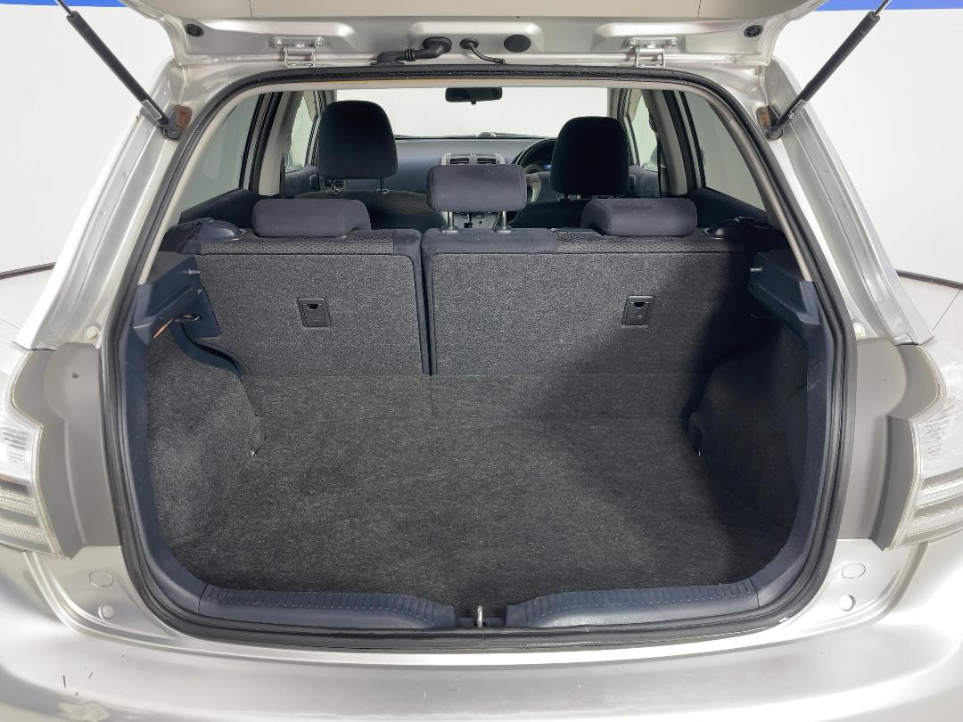 Photo '14' of Toyota Blade Photo '14' of Toyota Blade