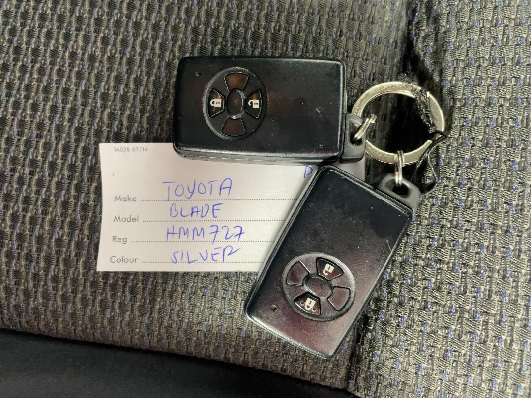 Photo '22' of Toyota Blade Photo '22' of Toyota Blade