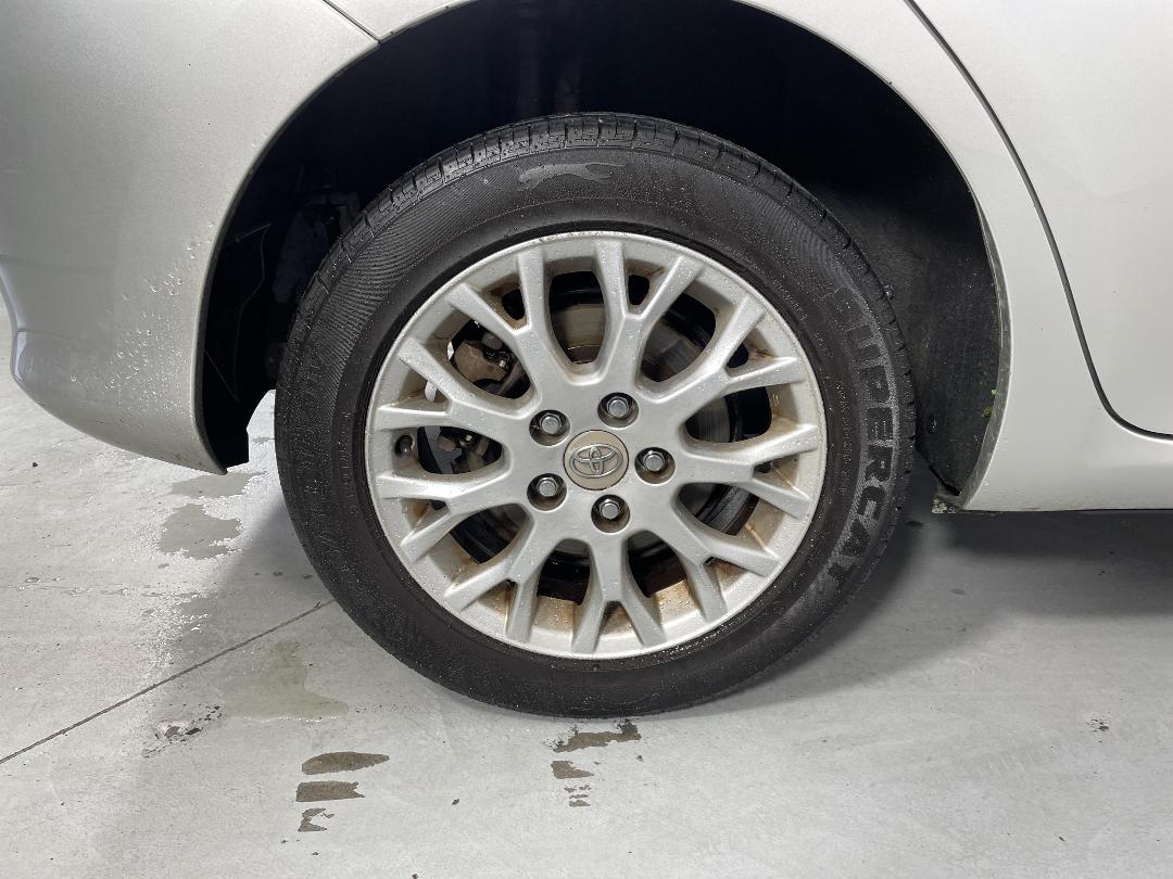 Photo '12' of Toyota Blade