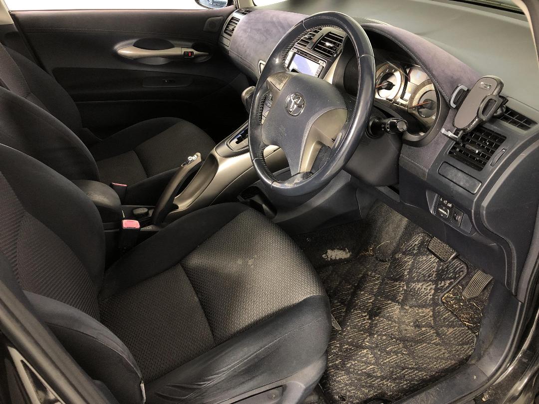 Photo '14' of Toyota Blade