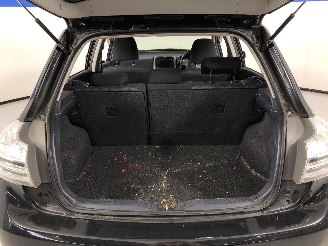 Photo '12' of Toyota Blade