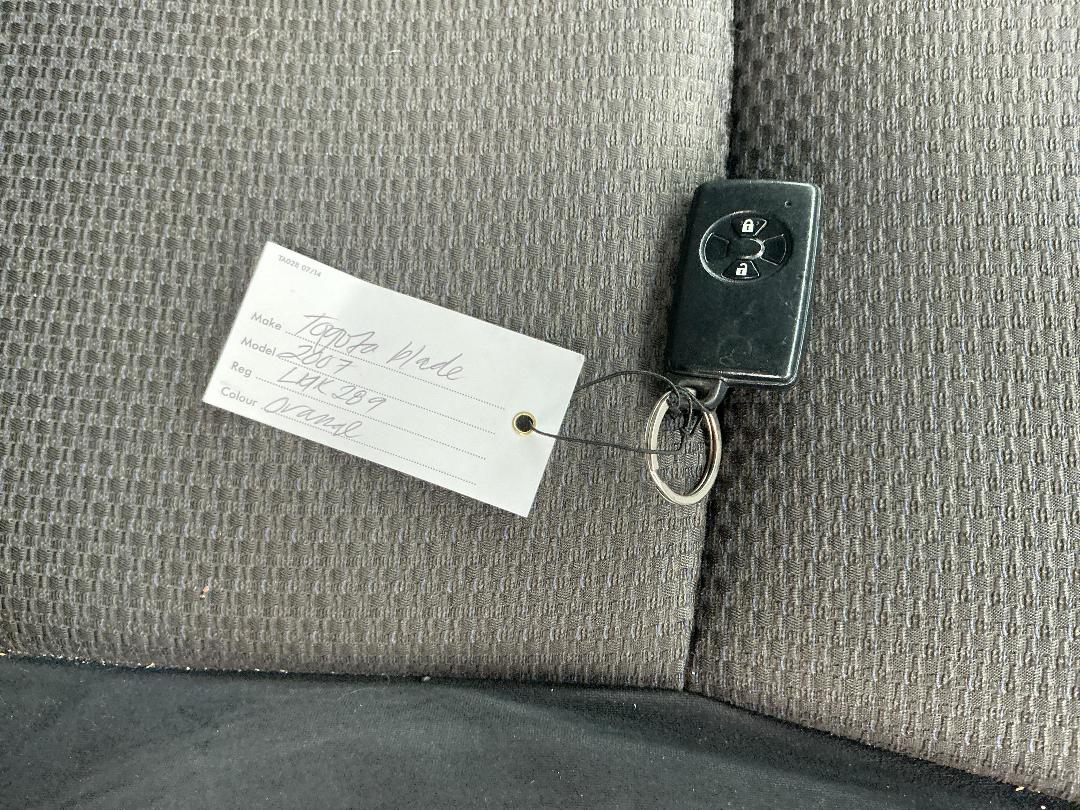 Photo '24' of Toyota Blade