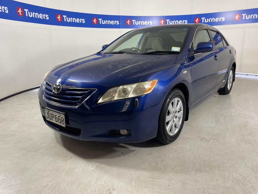 Photo '4' of Toyota Camry