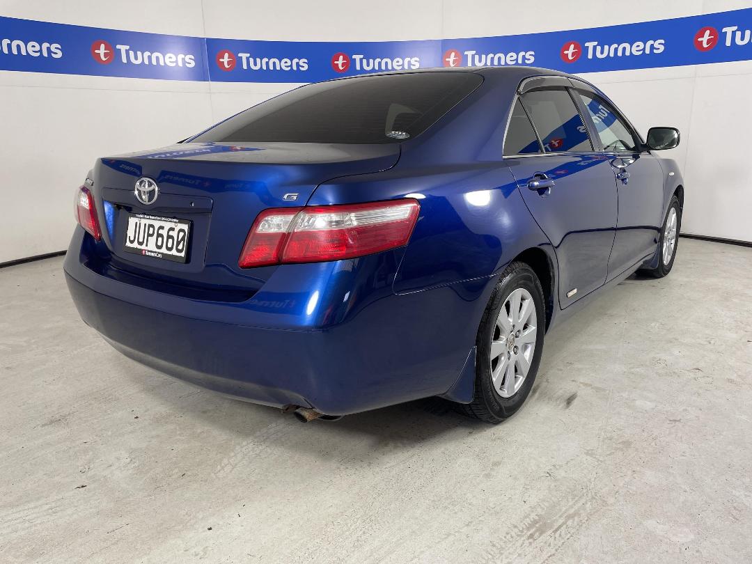 Photo '7' of Toyota Camry