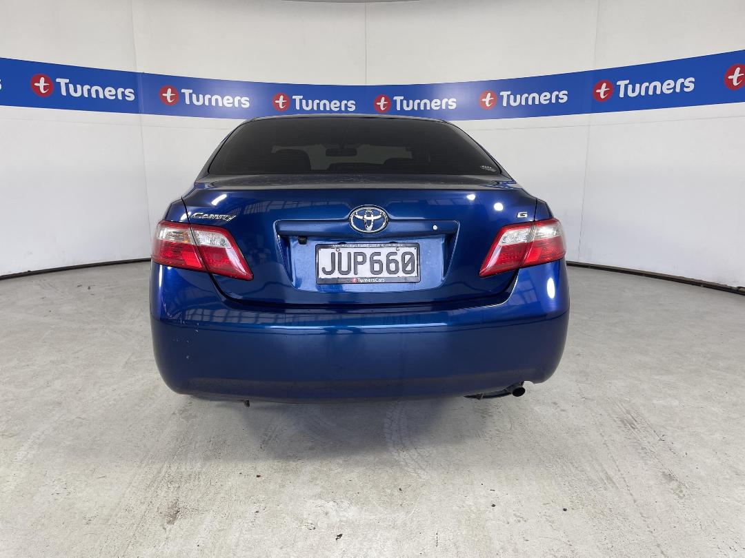 Photo '6' of Toyota Camry