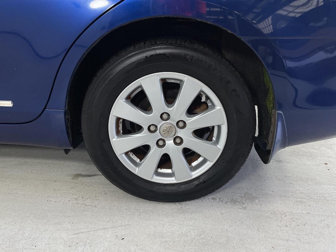 Photo '11' of Toyota Camry