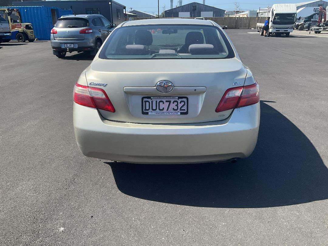 Photo '5' of Toyota Camry GL