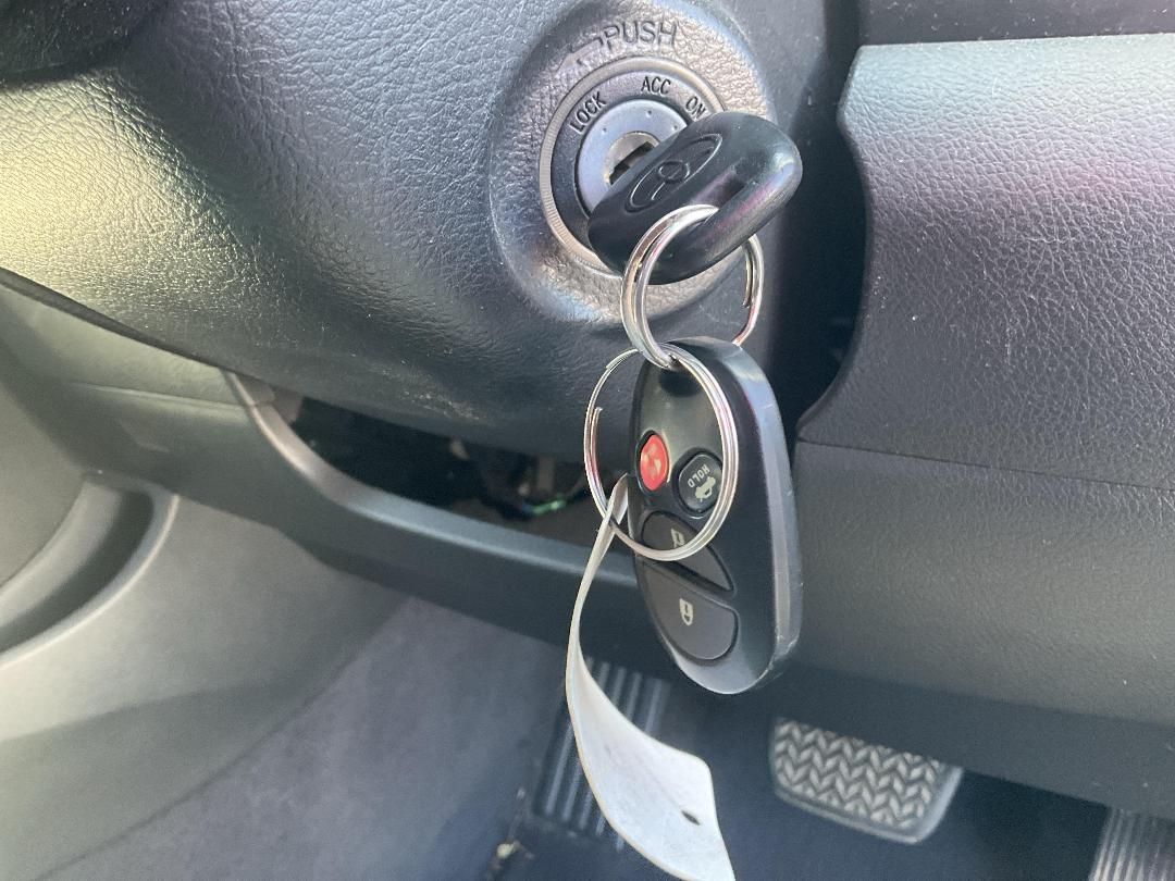 Photo '12' of Toyota Camry GL