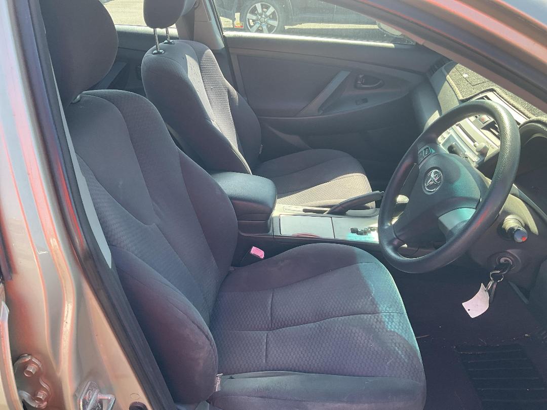 Photo '14' of Toyota Camry GL