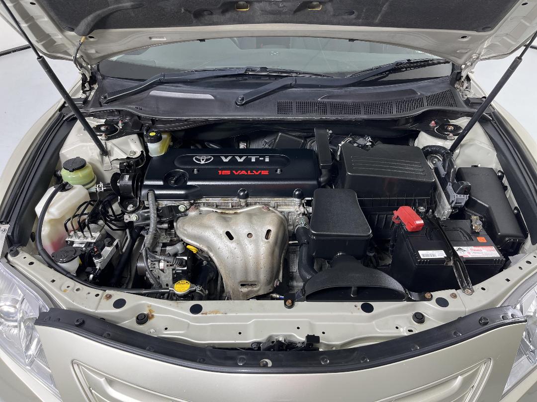 Photo '13' of Toyota Camry