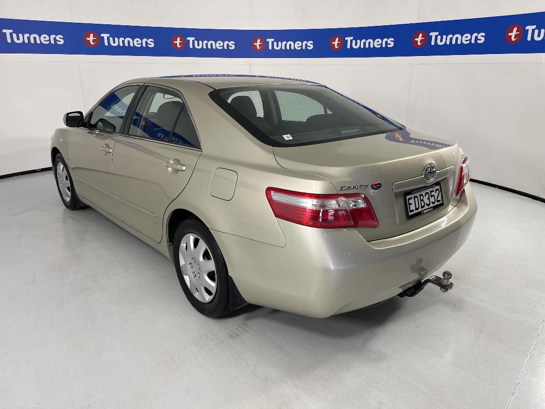 Photo '5' of Toyota Camry