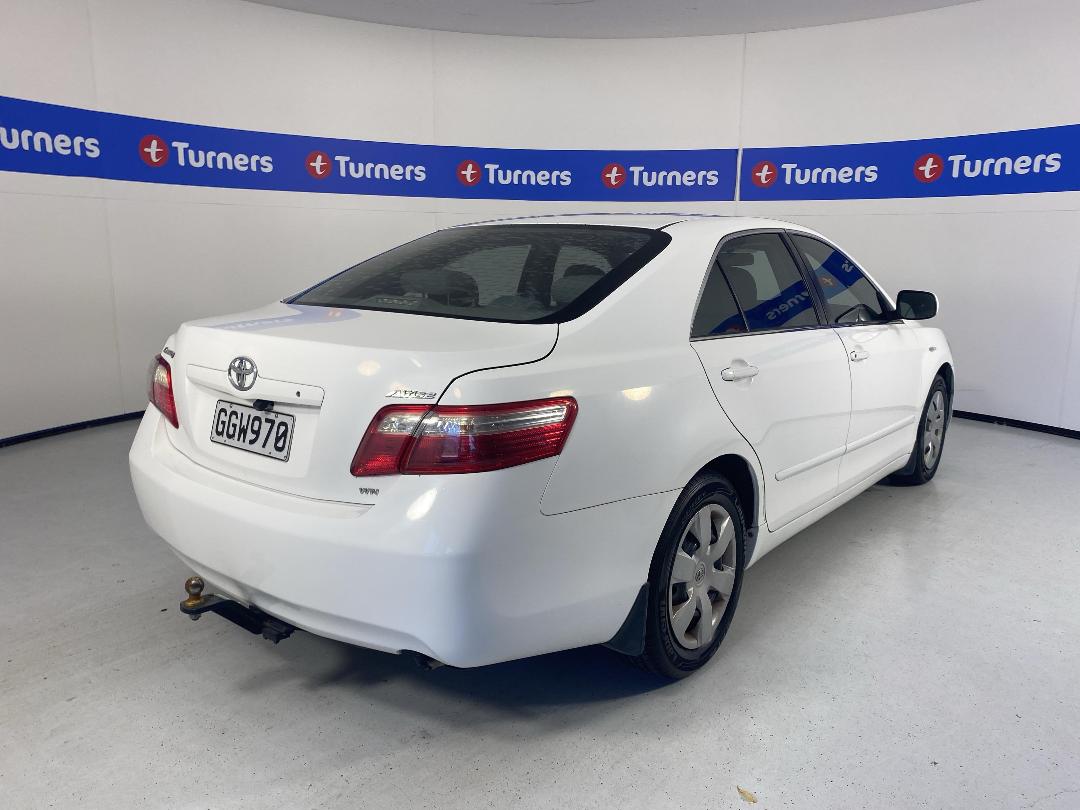 Photo '7' of Toyota Camry Photo '7' of Toyota Camry