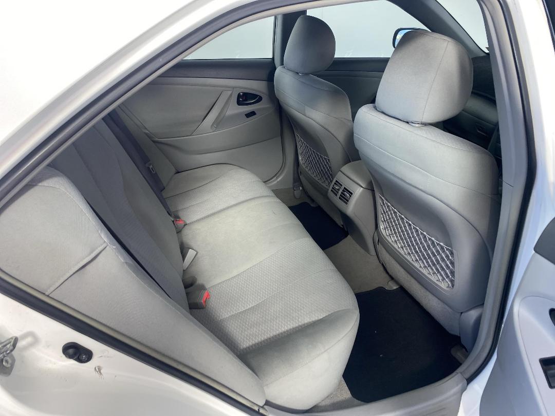 Photo '20' of Toyota Camry Photo '20' of Toyota Camry